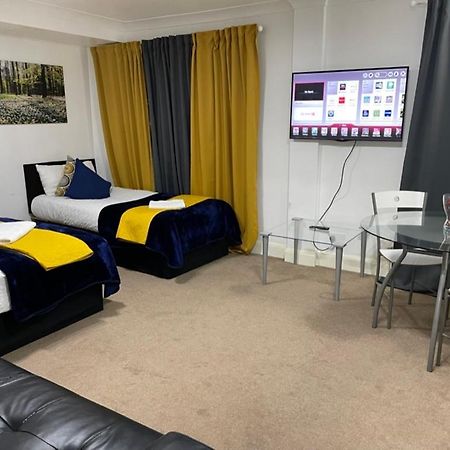 2 Bedrooms Modern Central London Apartment, Full Kitchen, 5 Minutes Tube Station Экстерьер фото